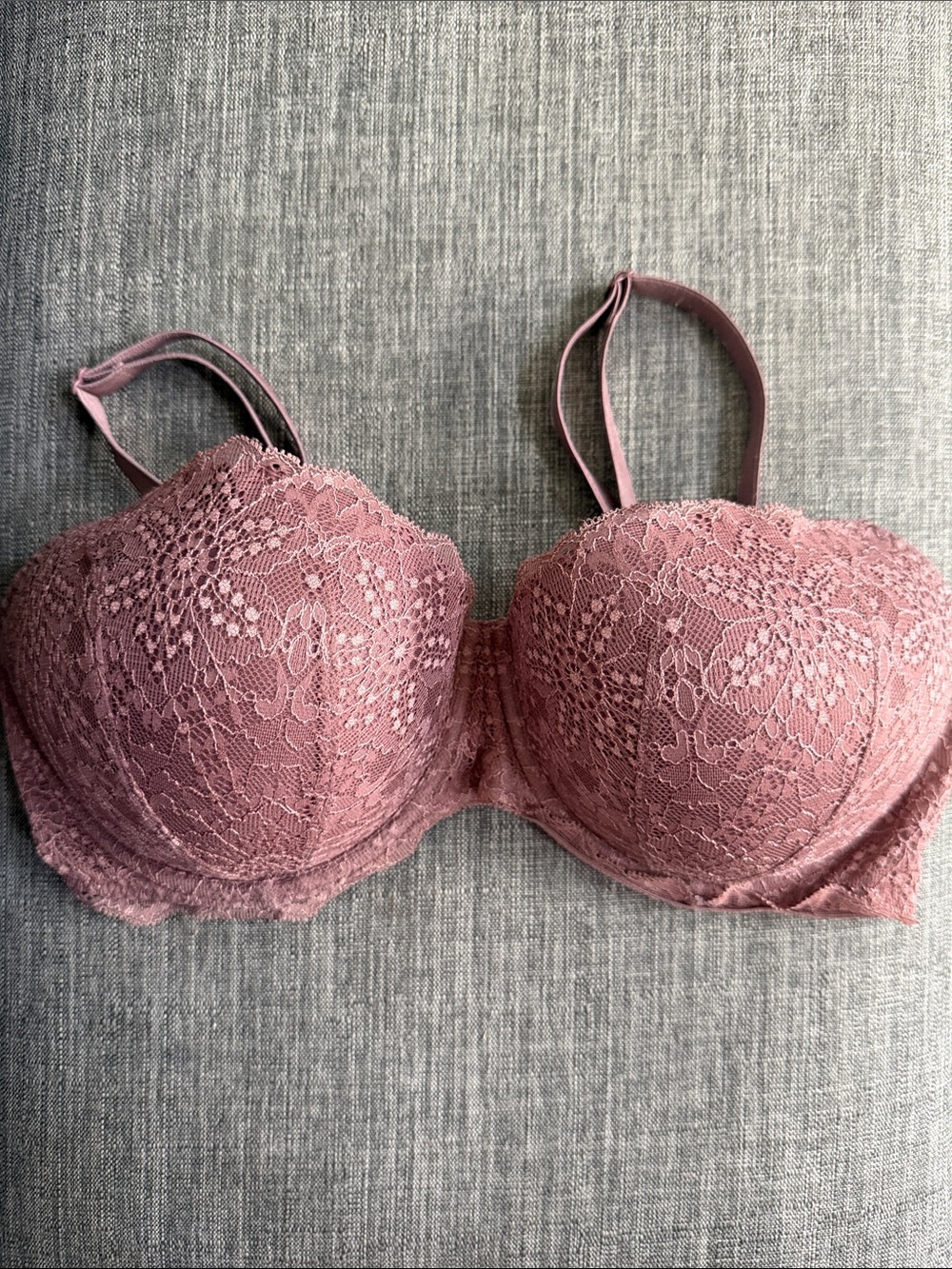 Victoria's Secret Pink Mauve Lace Push-Up Balconet Bra 36DD lift and cleavage